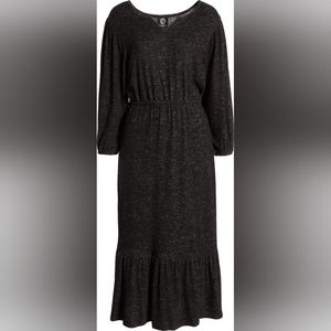 Brushed Flounce Hem Midi Dress BOBEAU black